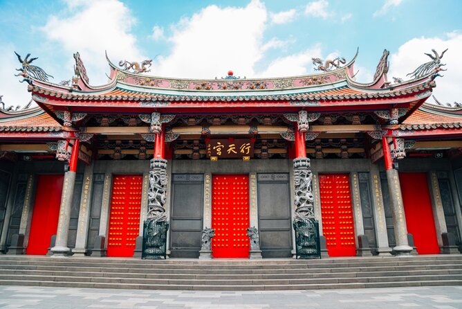 2-Hour Vegetarian Private Walking Tour - Xingtian Temple - Key Points