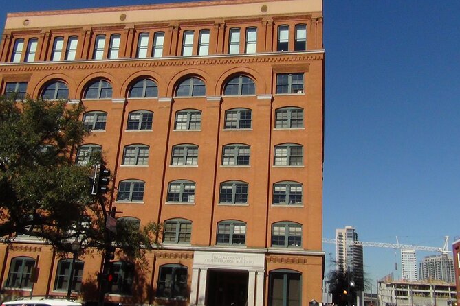 1-Hour JFK Assassination Walking Tour - Guided Commentary on JFK Assassination