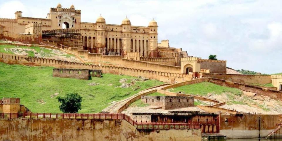 10 Days Royal Rajasthan Tour With Transport and Guide - Jaipur Attractions: Amber Fort Visit