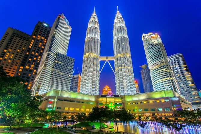 *17or19hrs Kuala Lumpur Flexible Day&Night Car Tour From Singapore W Tour Guide - Tour Logistics and Additional Information