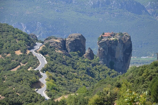 2 Days Private Tour From Athens to Delphi and Meteora - Accommodation Information