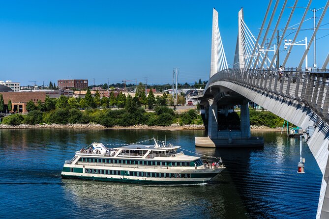 2-hour Champagne Brunch Cruise on Willamette River - Pickup Location and Confirmation