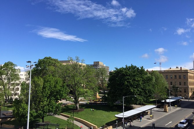 2-Hour Small-Group Walking Tour of Hobart - Inclusions