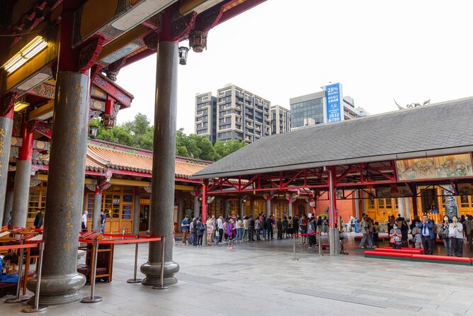 2-Hour Vegetarian Private Walking Tour - Xingtian Temple - Logistics Details