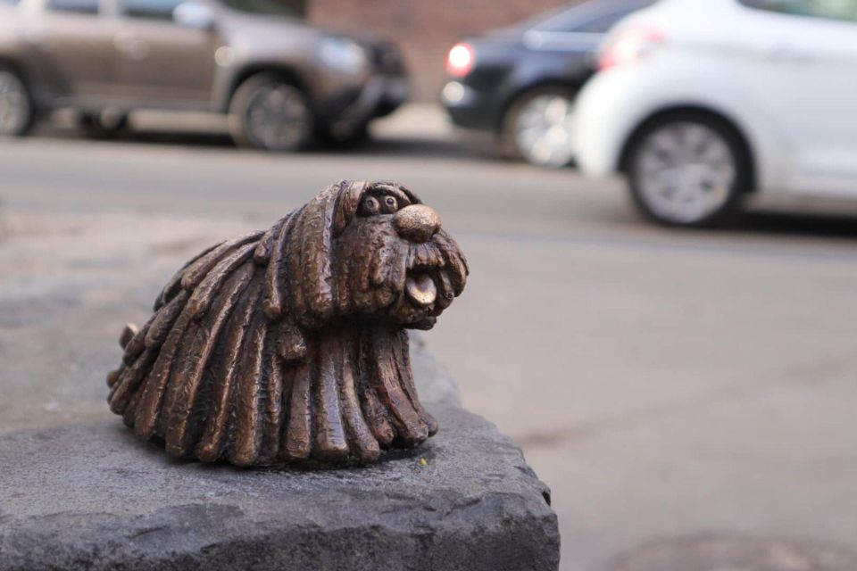 22 Dog-Statues in Budapest - an Unusual Tour - Hungarian Dog Breeds Encounter