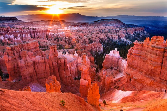 3-Day National Parks Tour: Zion, Bryce Canyon, Monument Valley and Grand Canyon - Inclusive Camping Experience