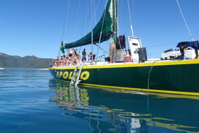 3 Days Apollo Maxi Sailing in Australia - Onboard Accommodations and Amenities