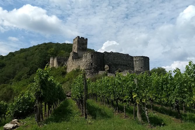 3-Hour Private Hiking Tour to Historic Places Around Spitz in Wachau Valley - Itinerary Highlights