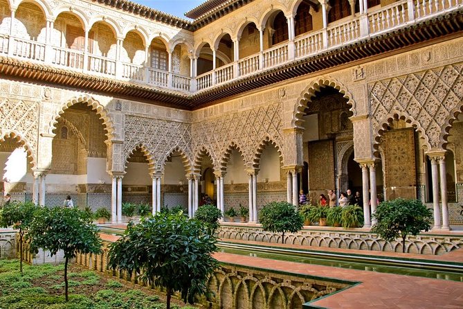 3-hour Seville Cathedral and Alcazar Skip-the-Line Combo Tour - Traveler Experience