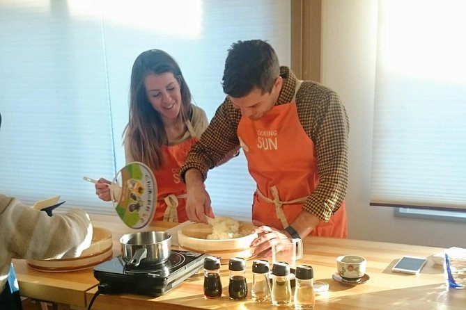 3-Hour Small-Group Sushi Making Class in Tokyo - Maximum Capacity and Age Requirement