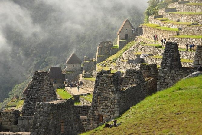 4-Day Lares Trek to Machu Picchu From Cusco - Accommodations and Meal Options