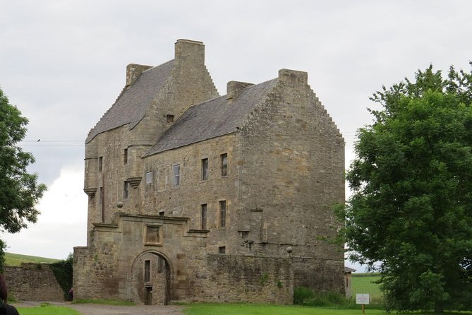 4-Day Outlander Trail Tour From Edinburgh Including Admissions - Outlander Experience Highlights