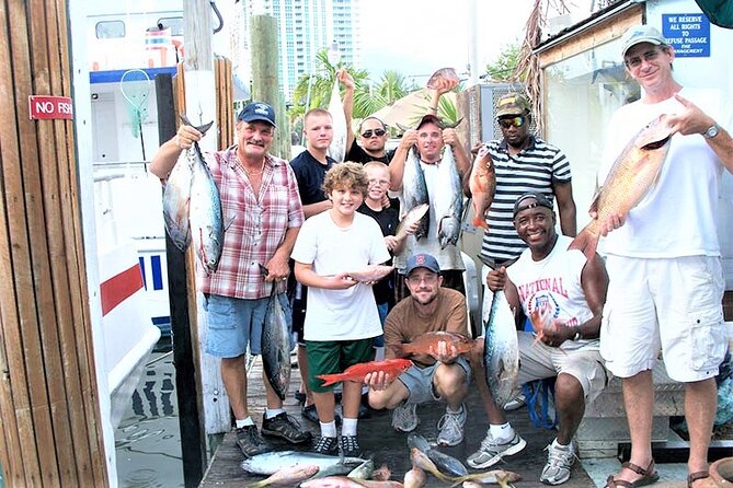 4-Hour Day or Night-Time Reef Bottom Fishing Charter in Fort Lauderdale - Family-Friendly Experience