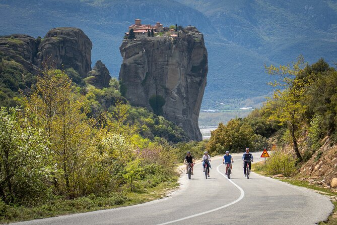 4-Hour Tour Morning Highlights of Meteora on E-Bike - Bike Brands Available