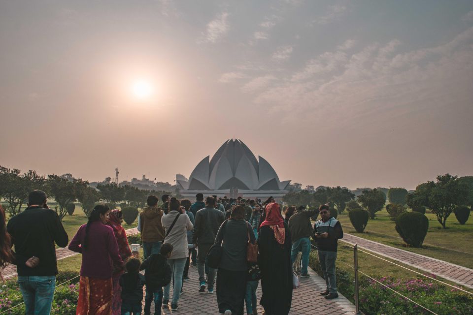 5-Hour Half Day Delhi's Temples Tour (No Shopping Tour) - Temple Descriptions