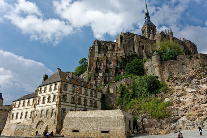5-Hour Private Tour of Mt St Michel From St Malo With Pick up and Drop off - Customer Reviews