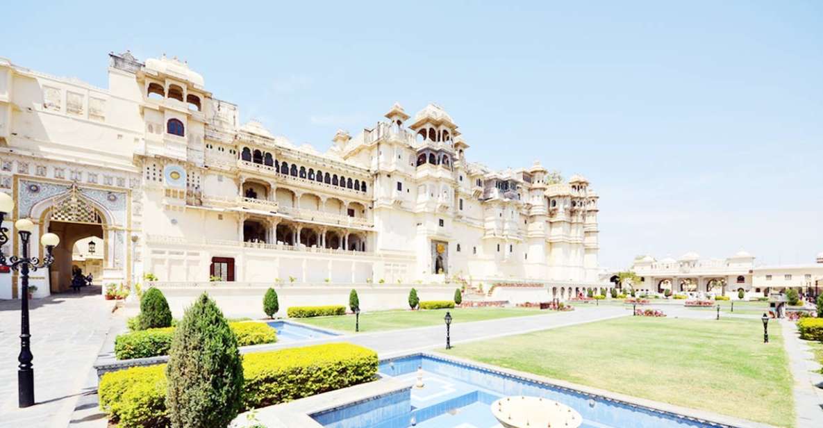 7 Nights 8 Days Golden Triangle With Udaipur Tour - Booking Flexibility and Live Tour Guide