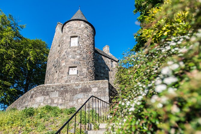 Aberdeen Historical & Turbulent Times Walking Tour - Tour Guide Expertise