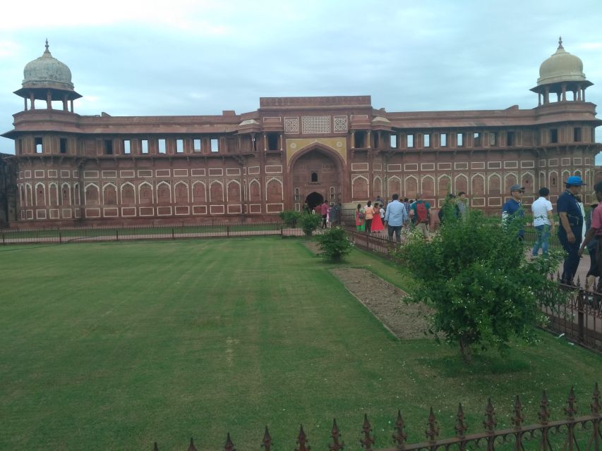 Agra Trip From Delhi by Express Train With All Inclusions - Activity Experience