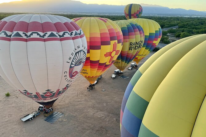 Albuquerque Hot Air Balloon Rides at Sunrise - Meet-Up Location and Pre-Flight Preparation