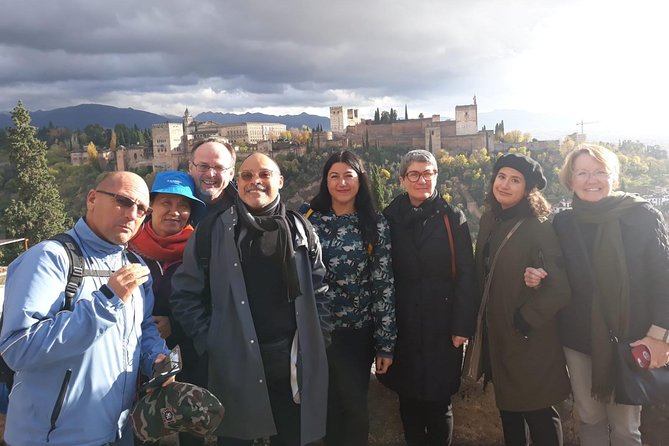 Alhambra: Skip-the-Line to Nasrid Palaces & Generalife - Tour Overview