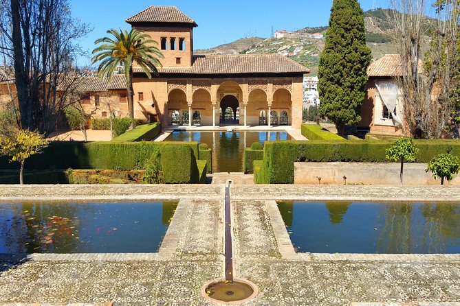 Alhambra With Nazaries Palaces Skip the Line Tour From Seville - Logistics and Pickup Information