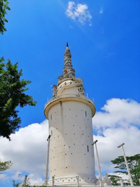 All Inclusive Ambuluwawa Tower & Kandy City Tour by TukTuk - Activity Details