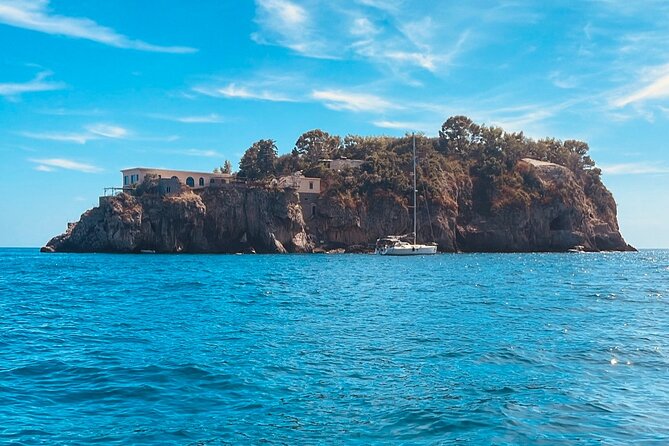 Amalfi Coast Small Group Boat Tour From Sorrento - Guest Experiences