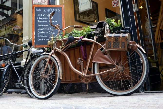 Amsterdam: City Highlights Bike Tour - Tour Logistics and Meeting Point