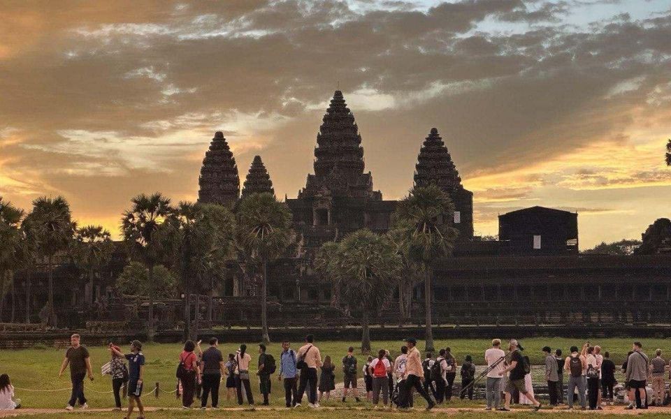 Angkor Sunrise Temple Tour With Angkor Wat, Bayon & Ta Prohm - Tour Highlights