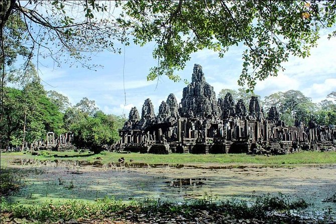 Angkor Wat Bayon Ta Prohm Temple Shared Tour - Pickup and Language Details