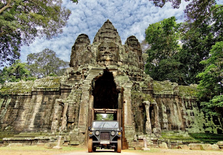Angkor Wat in a Vintage Jeep With Driver - Jeep Rental - Tour Highlights of Angkor Wat