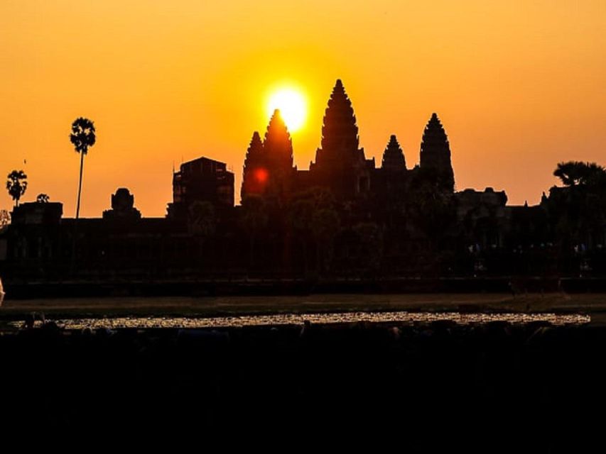 Angkor Wat Small Tour Sunrise With Private Tuk Tuk - Temple Highlights