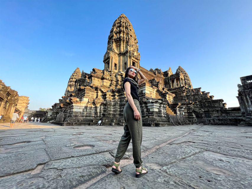 Angkor Wat Sunrise Small-Group Tour & Tonle Sap Boat Sunset - Day 1 Temple Tour