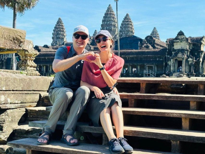 Angkor Wat Sunrise Tuk Tuk Tour & Breakfast - Sunrise at Angkor Wat