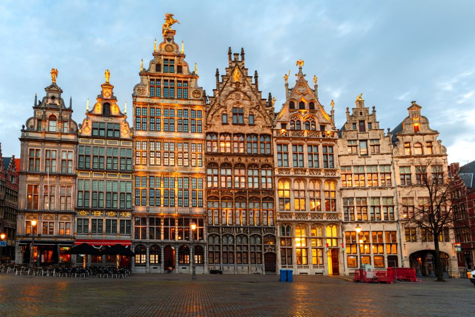 Antwerp: First Discovery Walk and Reading Walking Tour - Full Description