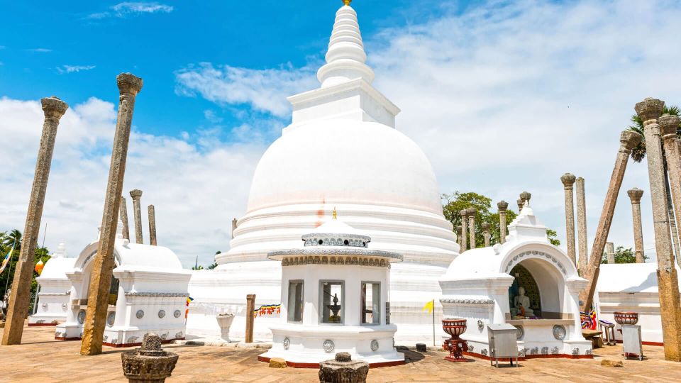 Anuradhapura Ancient City Guided Day Tour From Kandy - Tour Experience Highlights