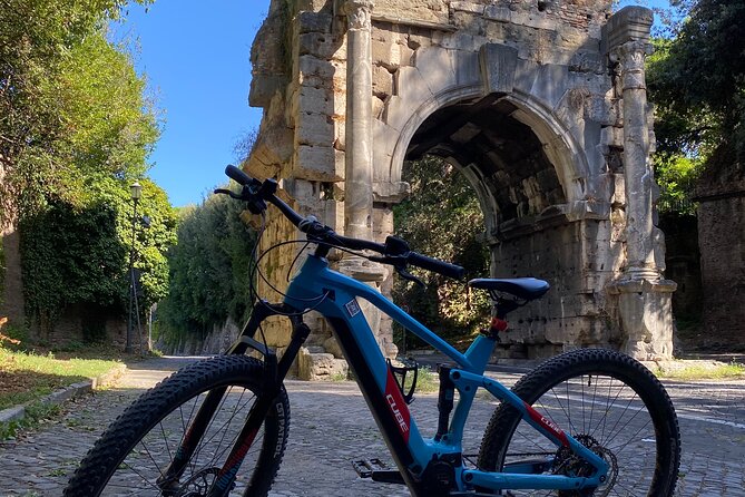 Appian Way on E-Bike: Tour With Catacombs, Aqueducts and Food. - Inclusions and Amenities