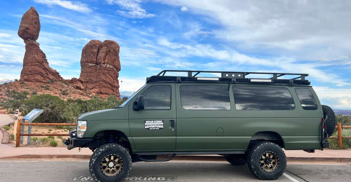 Arches National Park: Sunset Pavement Van Tour - Booking Information