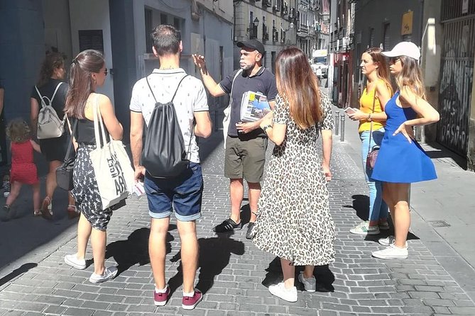 Architour Through Lavapiés and Rastro With an Architect - Design Insights From Local Architect