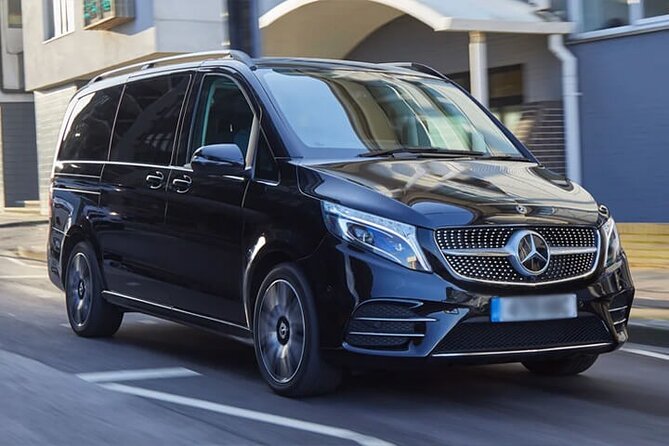 Arrival Private Transfer Glasgow GLA Airport to Glasgow City by Luxury Van - Assistance and Support