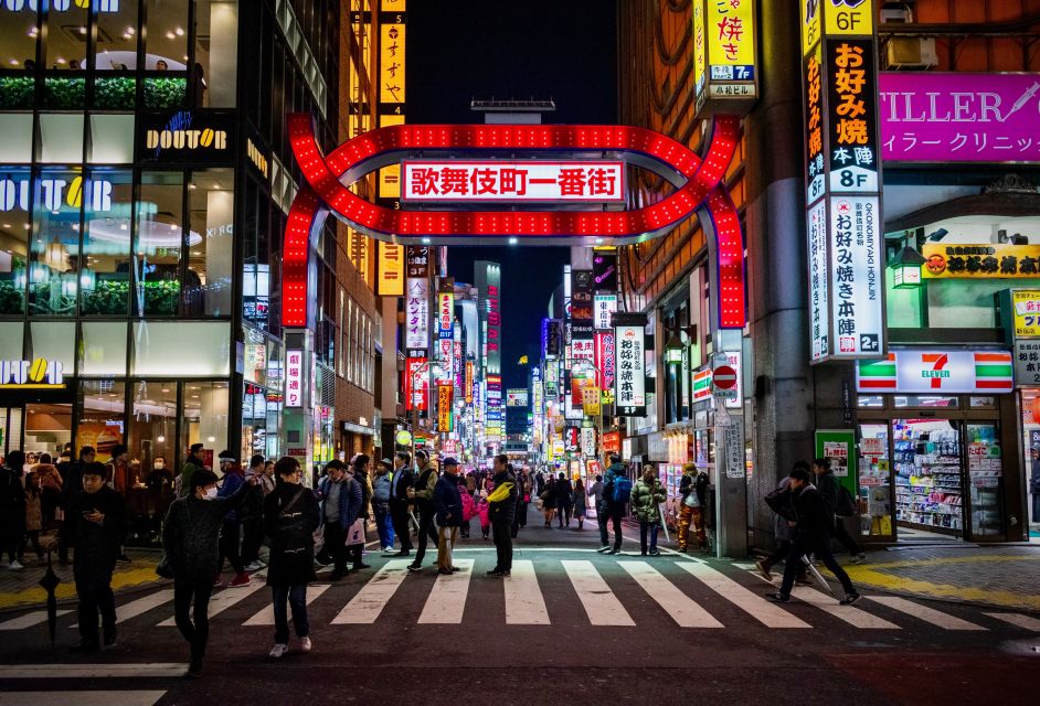 Audio Guide Tour: Deeper Experience of Shinjuku Sightseeing - Audio Guide Usage