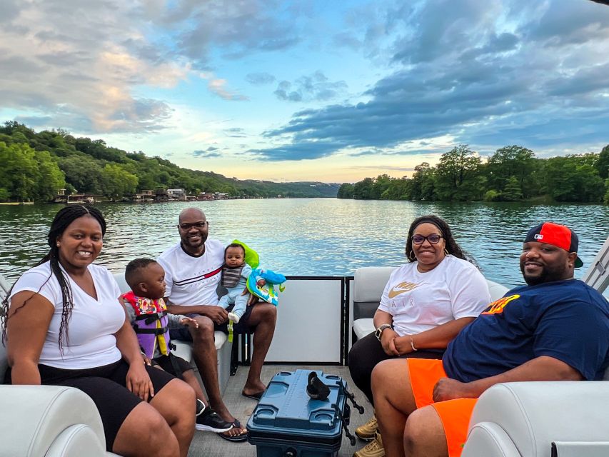 Austin: Lake Austin Private Boat Cruise - Full Sun Shading - Highlights