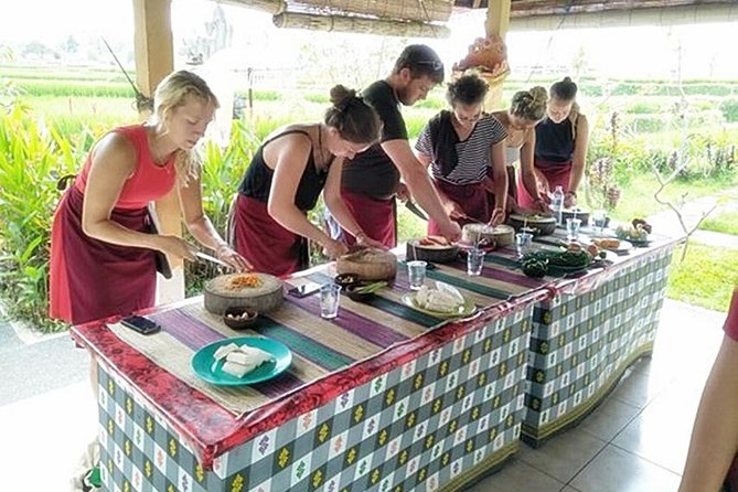 Bali Cooking Class and Ubud Sightseeing Tour - Booking Information and Policies