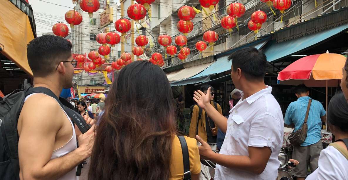 Bangkok: Chinatown Guided Tour With Wat Chakrawat Visit - Experience Highlights in Chinatown