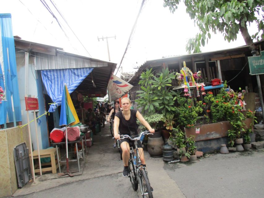 Bangkok Full-Day Bike Tour With Boat Transfer and Lunch - Live Tour Guide and Pricing