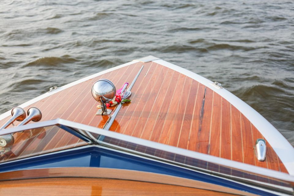 Bangkok: Private Luxury Speedboat Chaophraya River Cruise - Highlights