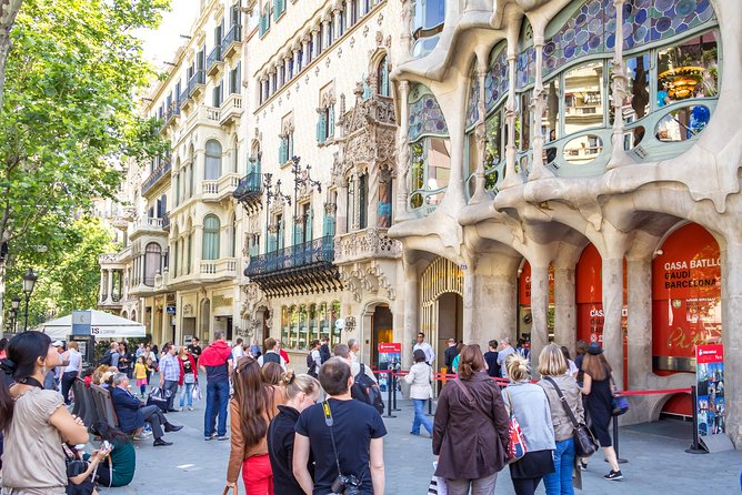 Barcelona and Montserrat Tour, Park Güell Skip-the-Line Entry - Why Choose This Tour