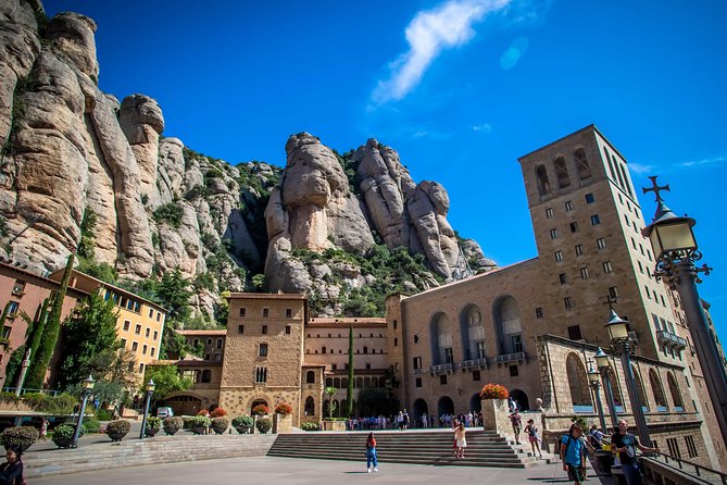 Barcelona Shore Excursion: Private Montserrat and Cava Trail Day Trip From Barcelona - Itinerary Highlights