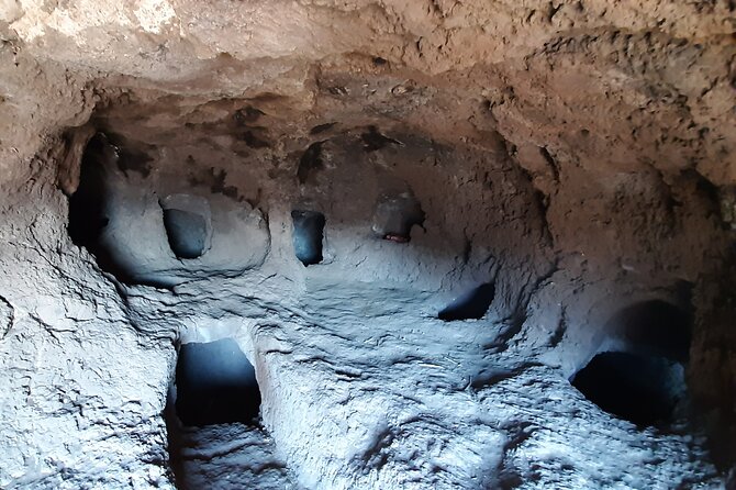 Barranco De Las Vacas, Caves & Village by 2 Native Guides - Cave Exploration